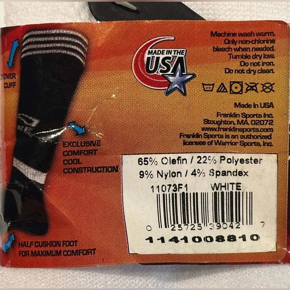 NEW BRINE SOCCER SOCKS KIDS SMALL SHOE SIZE 10-1 WHITE BLACK STRIPES